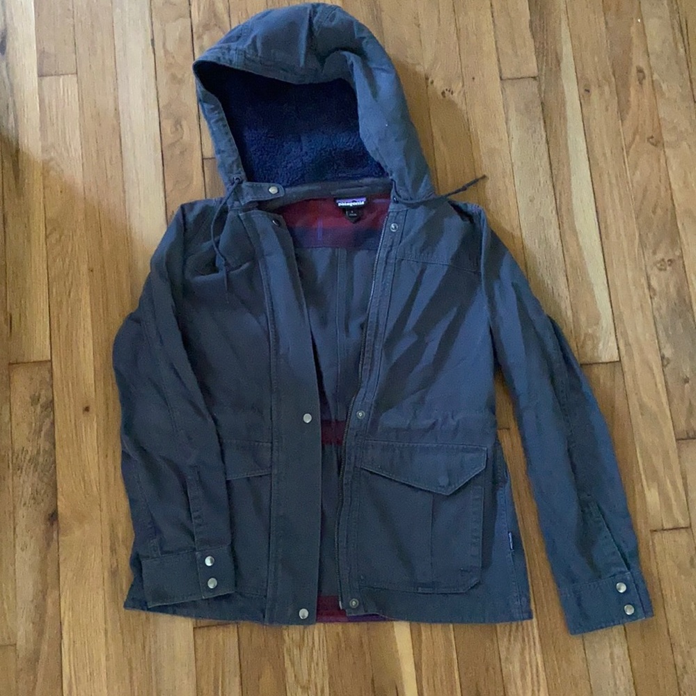Patagonia hooded navy blue canvas jacket